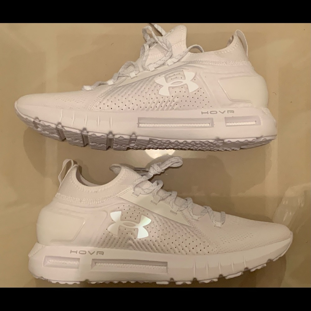 Under Armour  HOVR Phantom SE